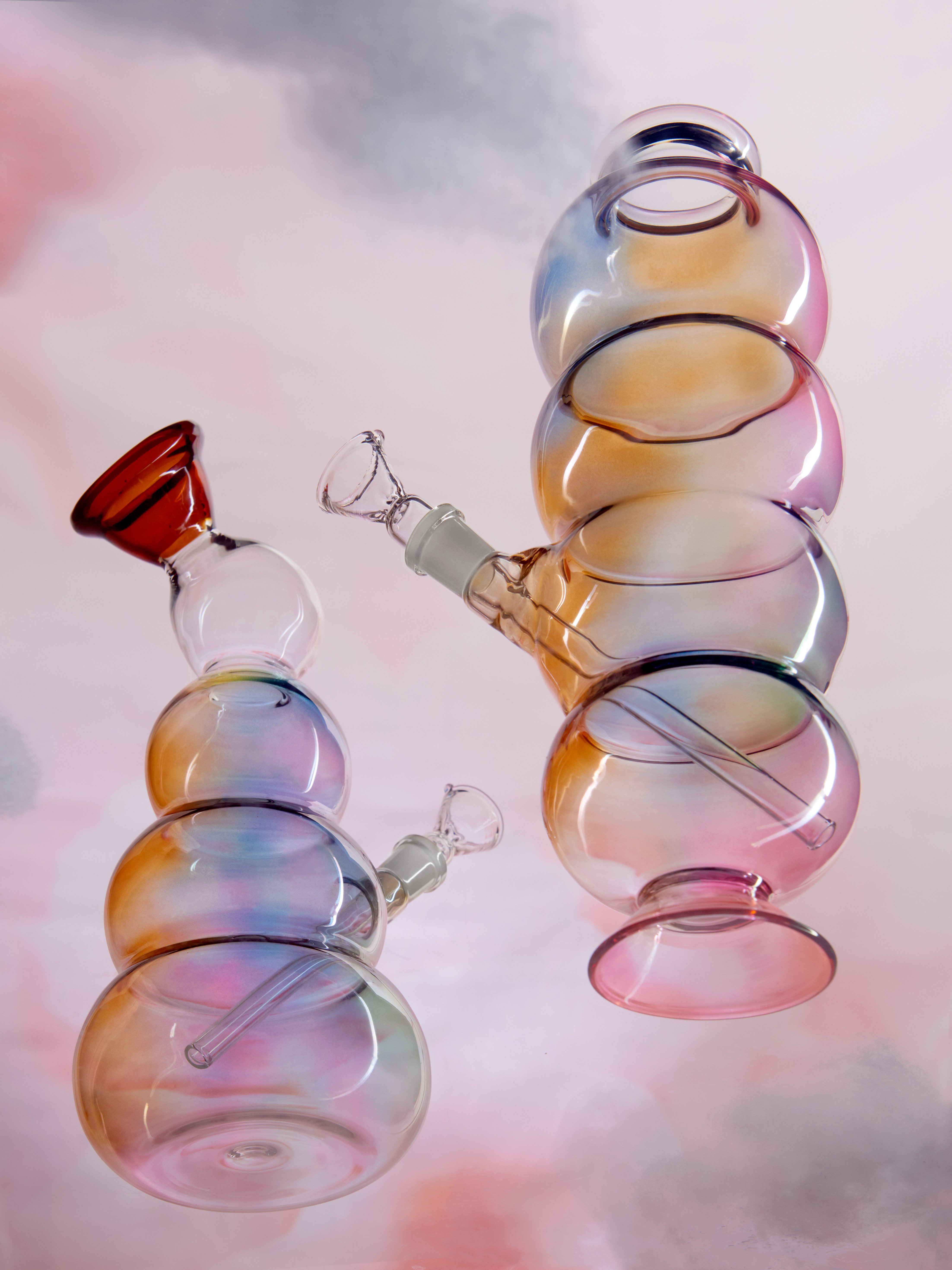 Nebula bongs by Serena Confalonieri inspired by the lightness of smoke and the psychedelia of the 70s, on display at oTTo cose, Italy